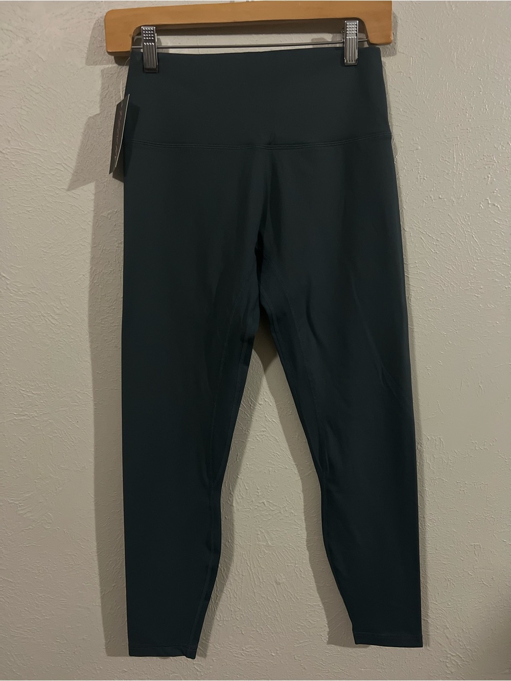 NWT Peachy athletic High-Waist Active Leggings - Dark Charcoal Blue size Large